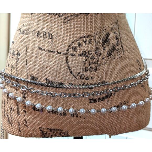 Vintage Silver Tone Three Strand Faux Pearl & Chain Link Belt 34"-45" - Picture 1 of 6